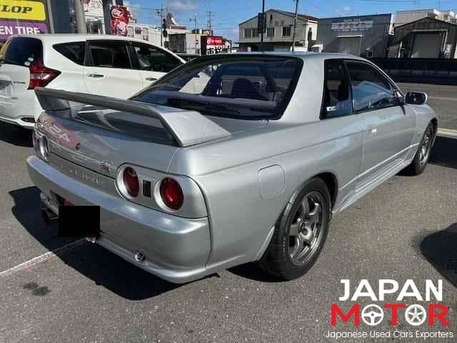 1994 Nissan Skyline JDM car for sale — photo 3 of 9