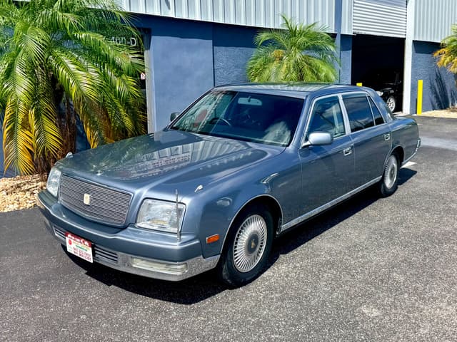 2000 Toyota Century JDM car for sale — photo 3 of 25