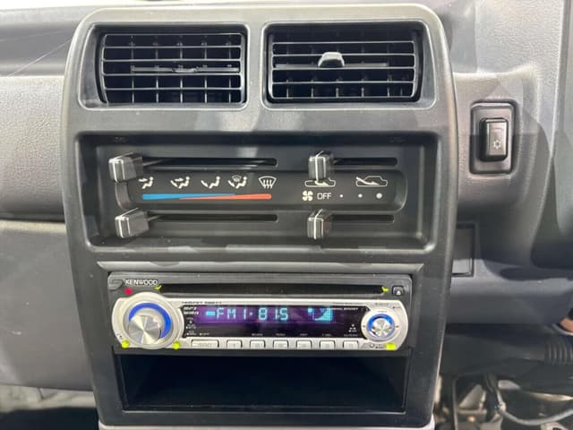 1998 Mitsubishi Minicab JDM car for sale — photo 10 of 24