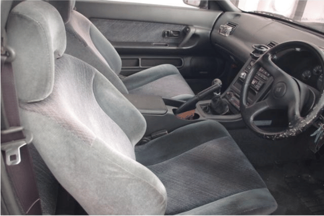 1991 Nissan Skyline JDM car for sale — photo 5 of 7