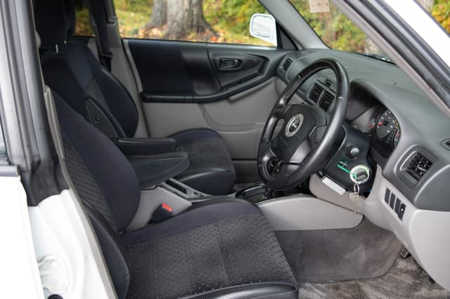 2001 Subaru Forester JDM car for sale — photo 10 of 13