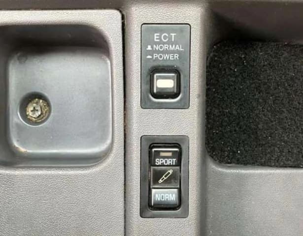 1994 Toyota Land Cruiser Prado JDM car for sale — photo 16 of 25