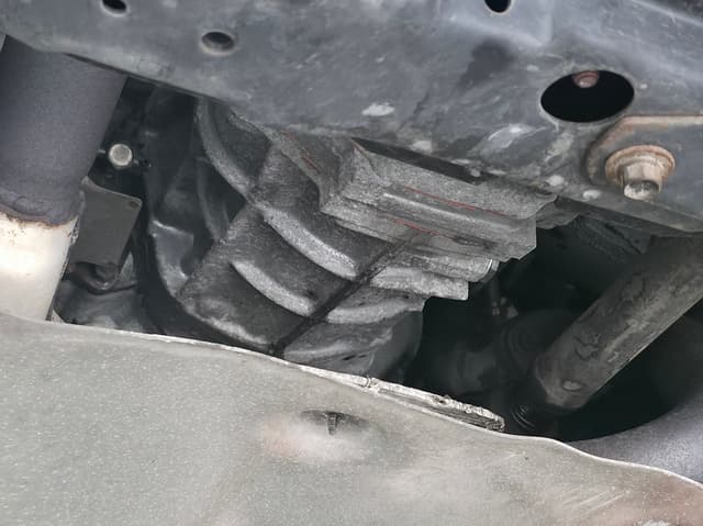 2000 Isuzu JDM car for sale — photo 24 of 25
