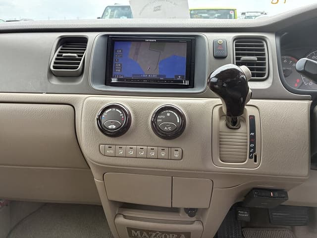 2001 Honda Stepwagon JDM car for sale — photo 4 of 7