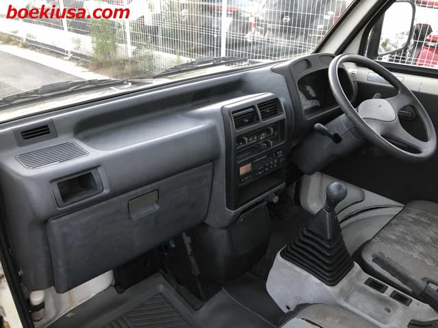 1993 Mitsubishi Minicab JDM car for sale — photo 9 of 22
