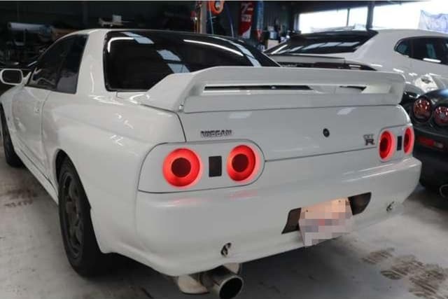 1993 Nissan Skyline JDM car for sale — photo 3 of 21