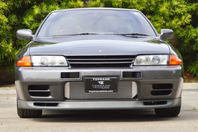 1989 Nissan Skyline JDM car for sale — photo 3 of 25