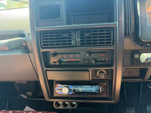 1994 Suzuki Jimny JDM car for sale — photo 14 of 15