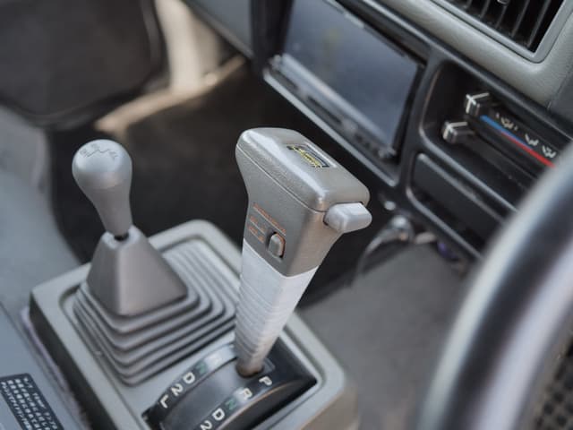 1994 Mitsubishi Delica JDM car for sale — photo 21 of 24