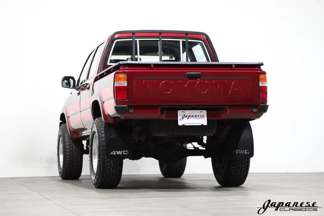 1990 Toyota Hilux JDM car for sale — photo 6 of 25