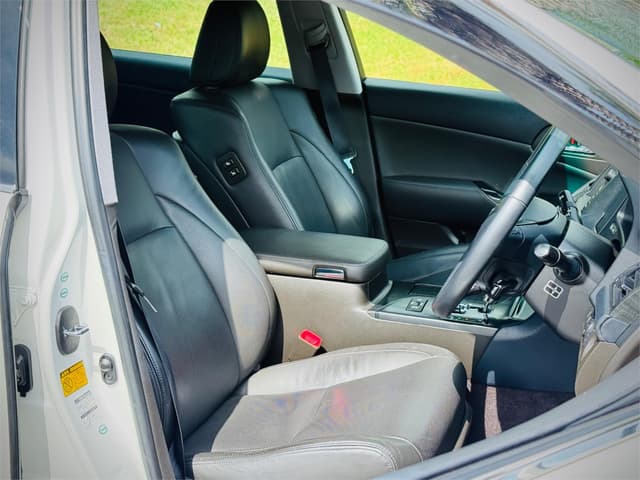 2008 Toyota Crown JDM car for sale — photo 24 of 25
