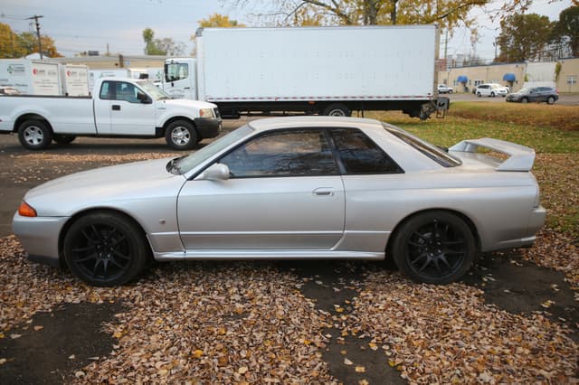 1990 Nissan Skyline JDM car for sale — photo 14 of 25