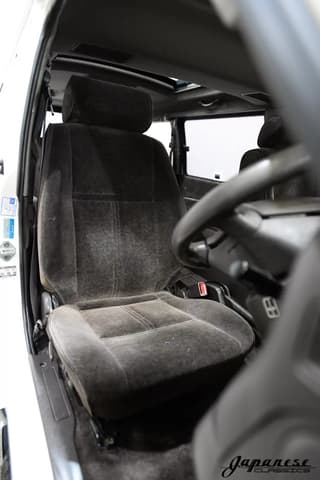 1993 Toyota HiAce JDM car for sale — photo 15 of 25