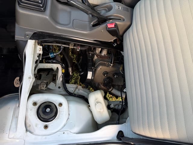 1998 Suzuki Carry JDM car for sale — photo 19 of 24
