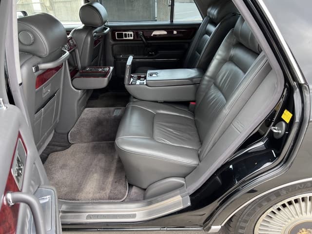 1996 Toyota Century JDM car for sale — photo 10 of 10