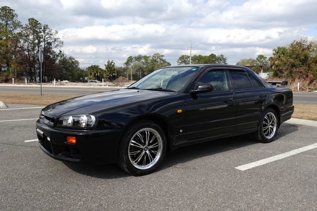 1998 Nissan Skyline JDM car for sale — photo 13 of 19