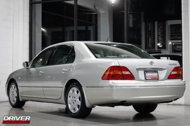 2001 Toyota Celsior JDM car for sale — photo 8 of 21