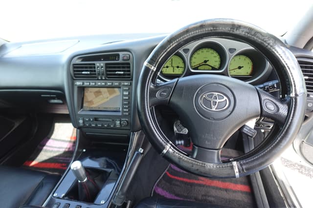 2001 Toyota Aristo JDM car for sale — photo 11 of 17
