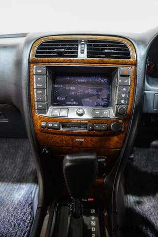 1998 Nissan Gloria JDM car for sale — photo 11 of 25