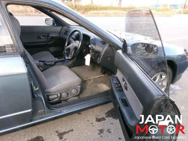 1991 Nissan Skyline JDM car for sale — photo 4 of 9