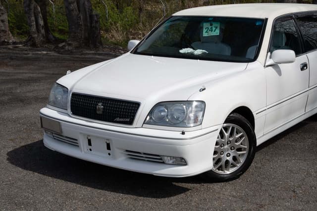 2000 Toyota Crown JDM car for sale — photo 10 of 25