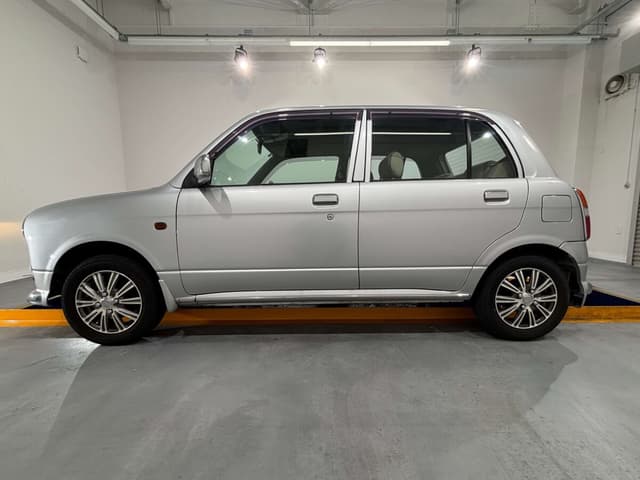 2001 Daihatsu Mira JDM car for sale — photo 3 of 25