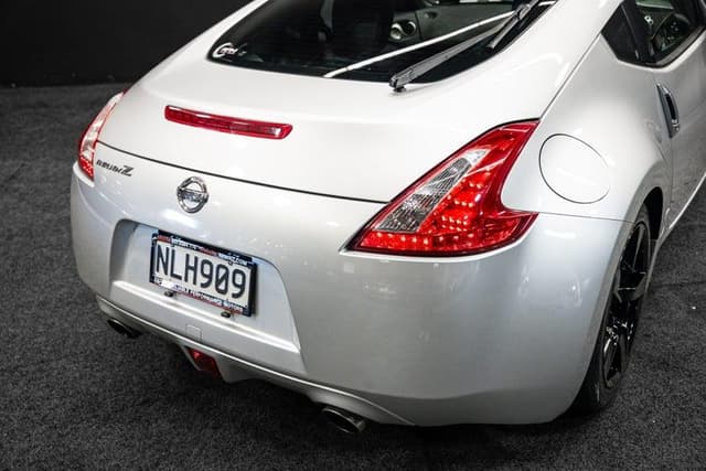 2010 Nissan Fairlady Z JDM car for sale — photo 15 of 20