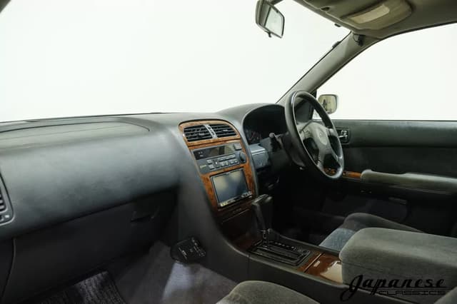 1997 Nissan Gloria JDM car for sale — photo 9 of 25