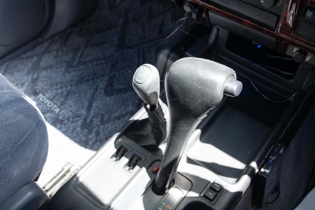 2001 Toyota Land Cruiser Prado JDM car for sale — photo 13 of 21
