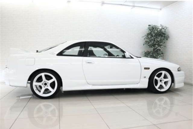 1997 Nissan Skyline JDM car for sale — photo 11 of 21