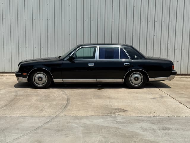 1997 Toyota Century JDM car for sale — photo 4 of 22