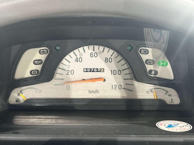 1992 Mitsubishi Minicab JDM car for sale — photo 8 of 24
