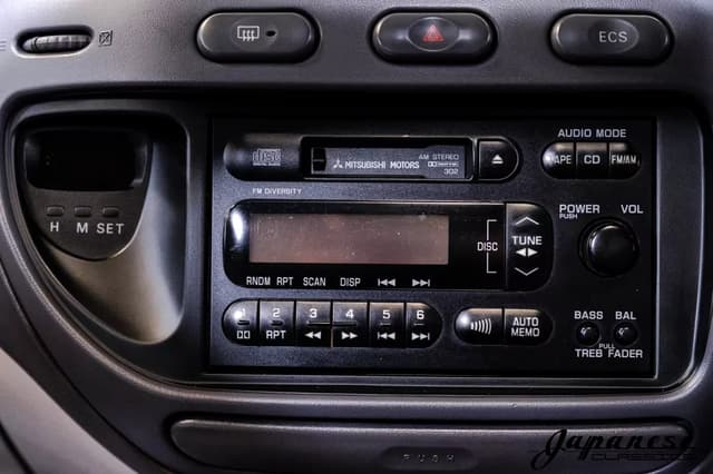 1994 Mitsubishi Delica JDM car for sale — photo 11 of 25