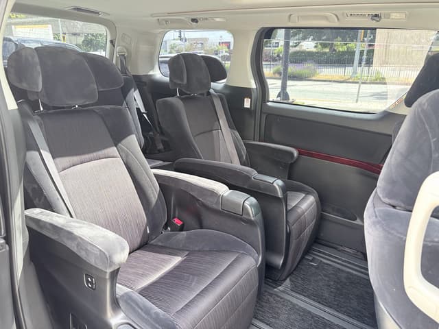 2008 Toyota Vellfire JDM car for sale — photo 11 of 13