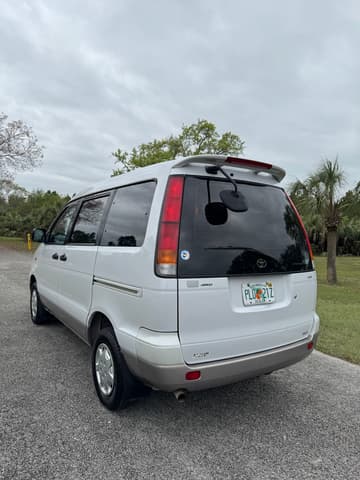 1998 Toyota Lite Ace JDM car for sale — photo 9 of 25