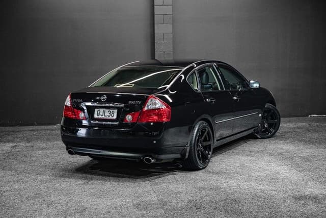 2006 Nissan Fuga JDM car for sale — photo 11 of 18