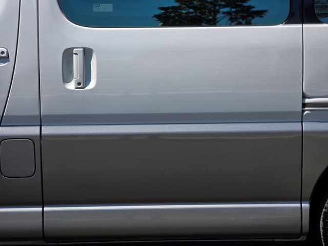 2000 Toyota Grand Hiace JDM car for sale — photo 18 of 25