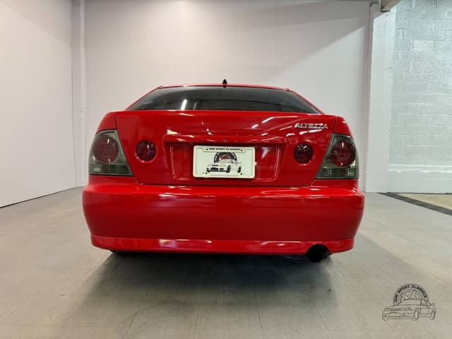 1999 Toyota Altezza JDM car for sale — photo 18 of 25