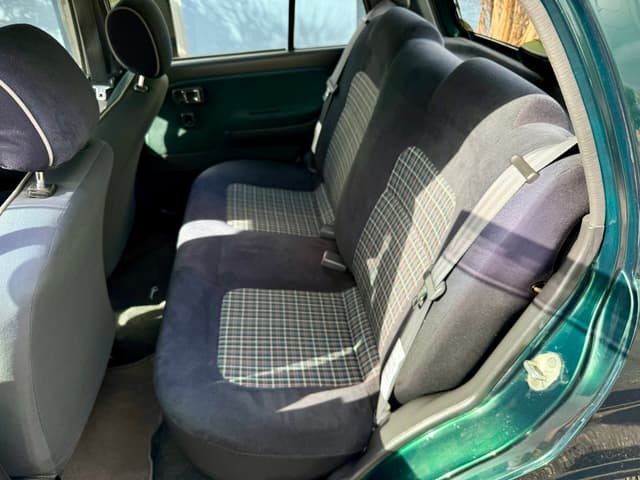 2000 Daihatsu Mira JDM car for sale — photo 20 of 23