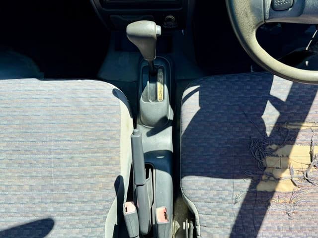 2000 Daihatsu Hijet JDM car for sale — photo 21 of 25