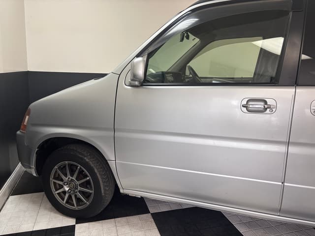 1999 Honda Stepwagon JDM car for sale — photo 8 of 25