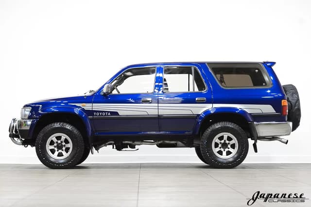1995 Toyota Hilux JDM car for sale — photo 4 of 25