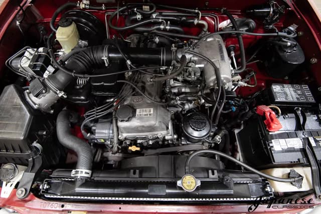 1996 Toyota Hilux Surf JDM car for sale — photo 23 of 25