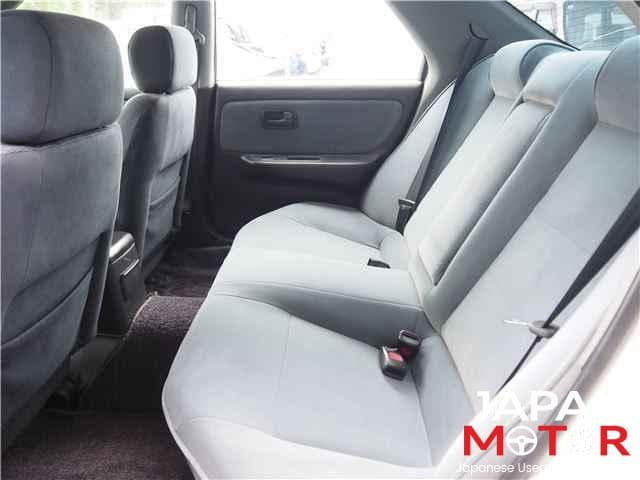 1998 Nissan Skyline JDM car for sale — photo 9 of 10