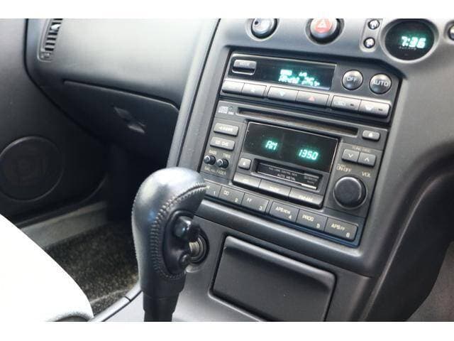 1998 Nissan Skyline JDM car for sale — photo 9 of 18