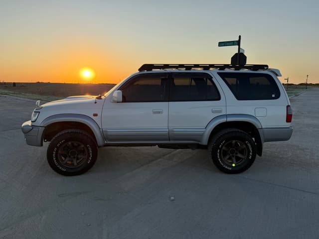 1999 Toyota Hilux Surf JDM car for sale — photo 10 of 25