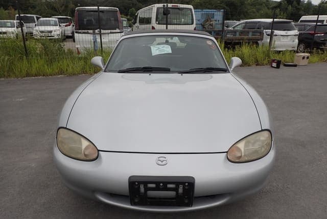 1998 Mazda Roadster (Eunos Roadster / MX-5) JDM car for sale — photo 8 of 25