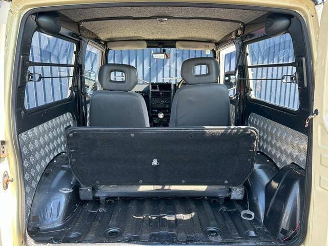 1992 Suzuki Jimny JDM car for sale — photo 11 of 15