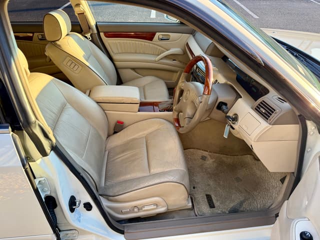 2000 Nissan Cedric JDM car for sale — photo 16 of 22