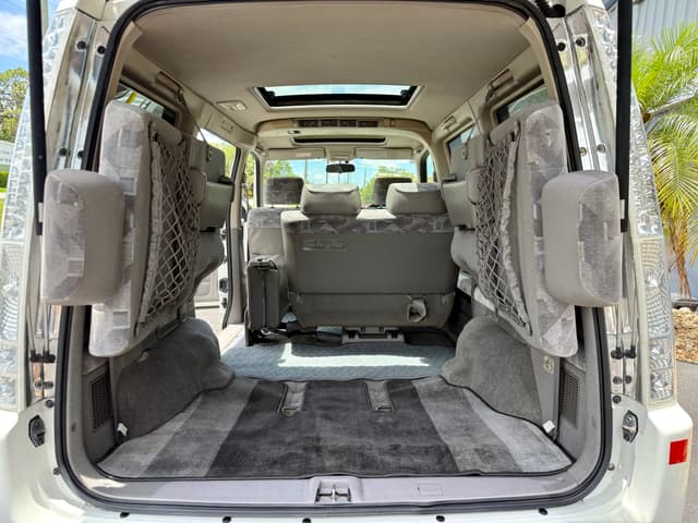 1999 Honda Stepwagon JDM car for sale — photo 18 of 19